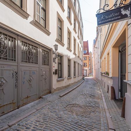 Spacious 1-Bedroom Apartment In The Heart Of Old Town Riga Kültér fotó