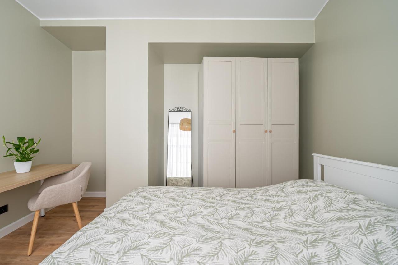 Spacious 1-Bedroom Apartment In The Heart Of Old Town Riga Kültér fotó